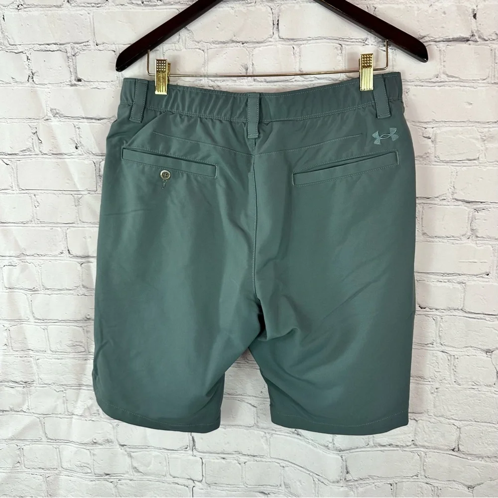 Under Armour UA golf loose shorts Mens 36